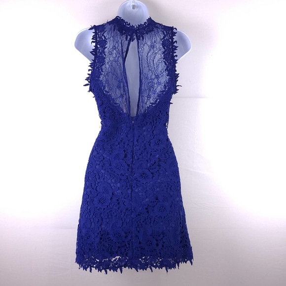Romeo + Juliet Dress Size Medium Lace Blue Sweet Heart Key Hole Knee Length - Picture 2 of 7